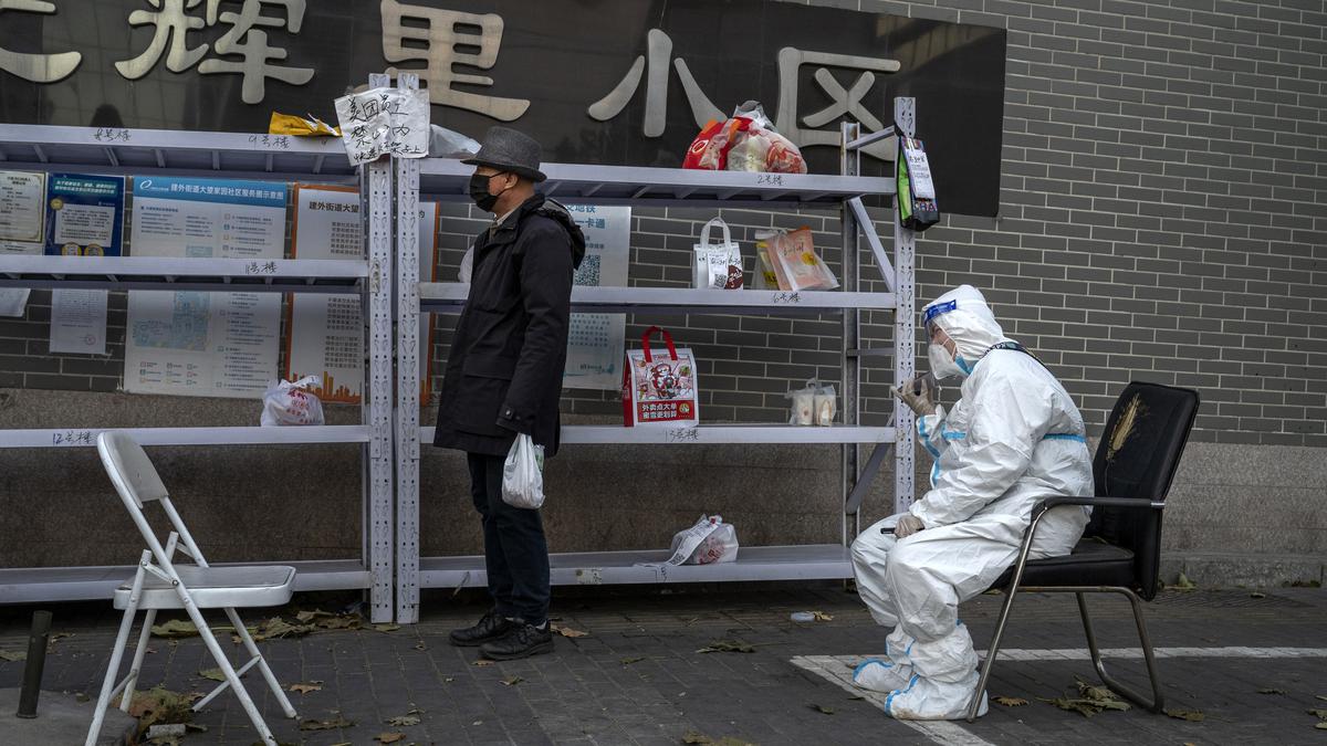 Anger grows in China over tightening lockdowns