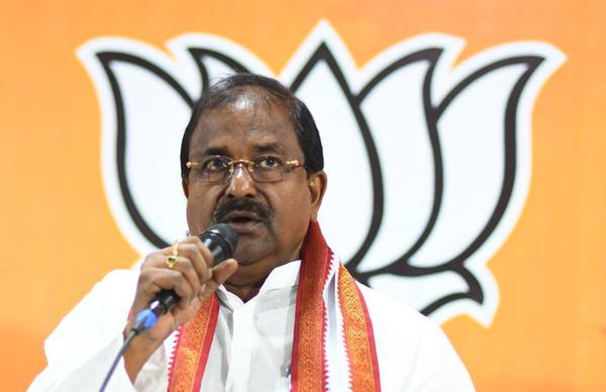 BJP plans to undertake 10,000 padayatras to strengthen party base in Andhra Pradesh