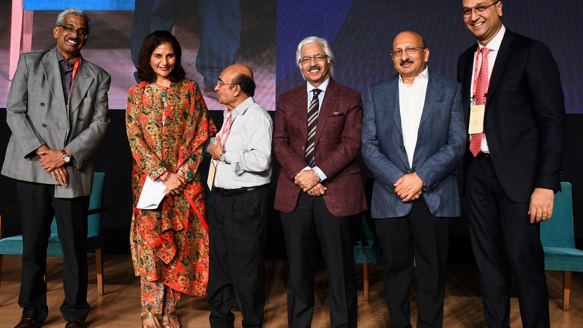 Over 700 surgeons attend conclave on structural heart and transcatheter valve therapies