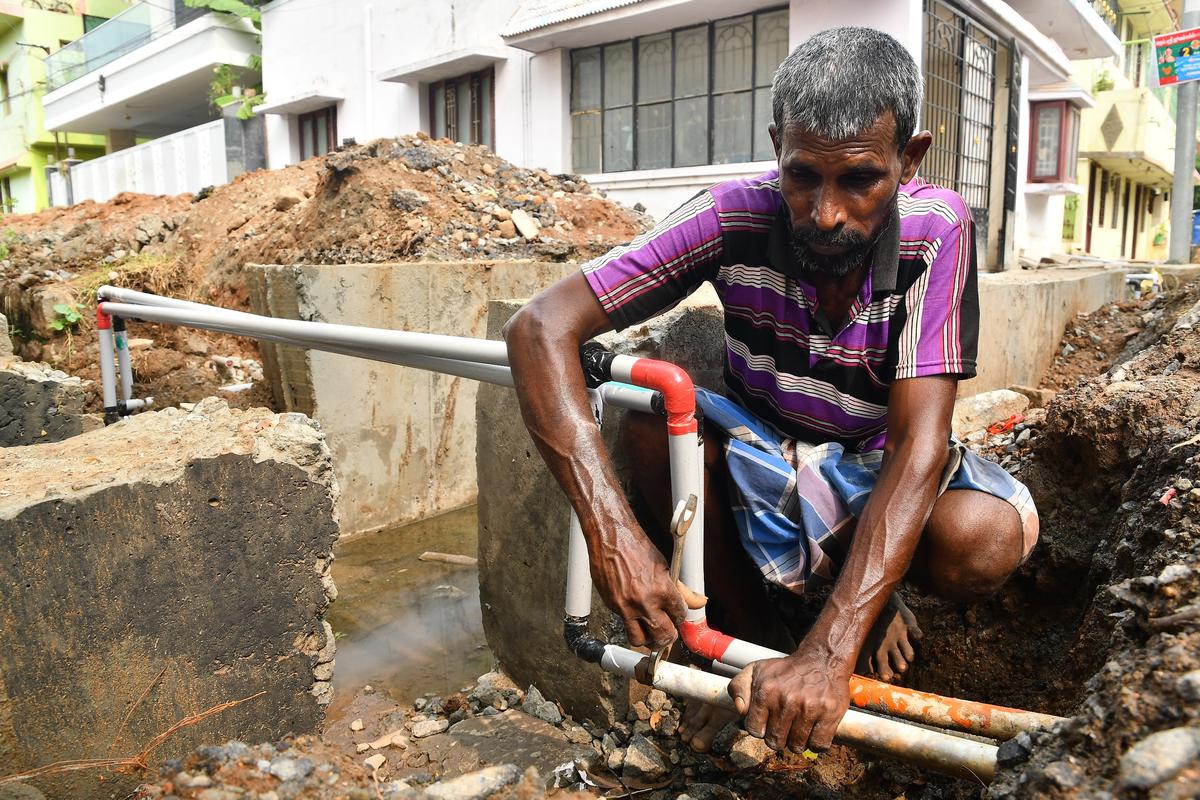Committee suggests Salem Corporation to fix the defects in existing water supply schemes