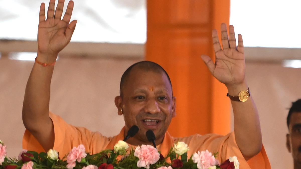 Parties doing politics in the name of JP and Lohia colluding with Congress, says Yogi Adityanath