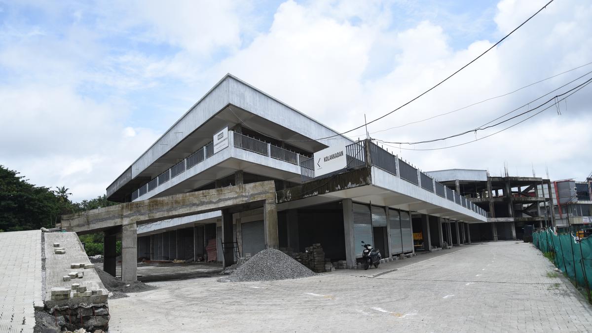 Protest brews again over shifting of Palayam market