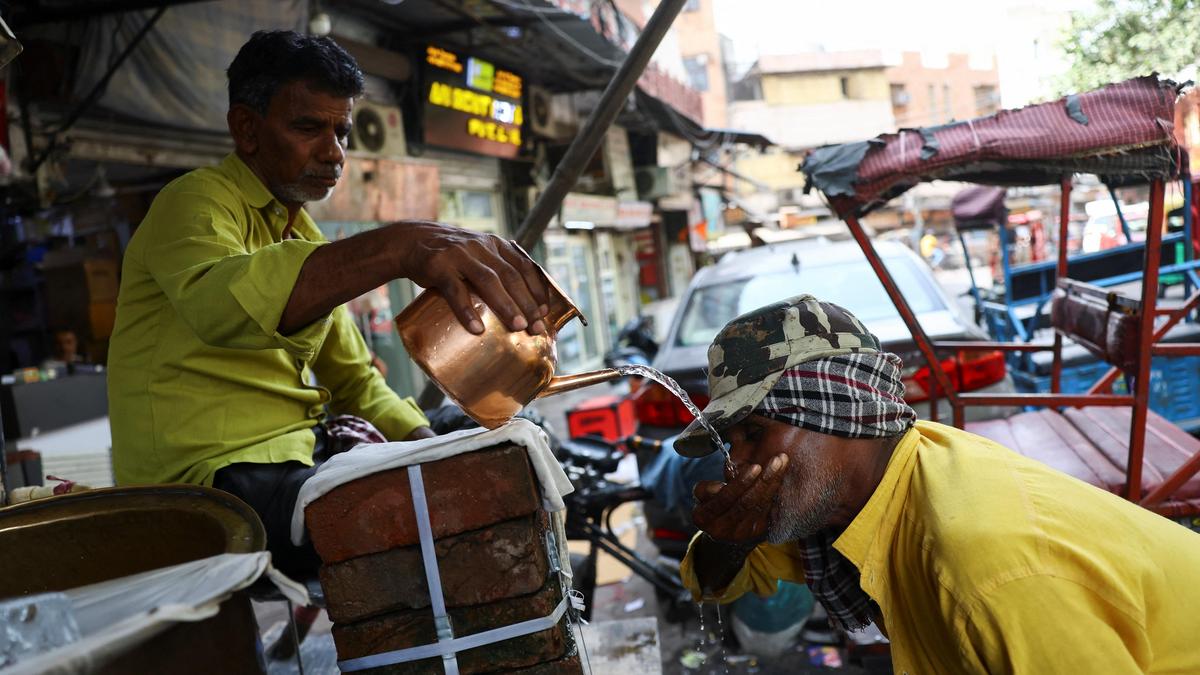 Delhi records above-normal minimum temperature of 28.4°C