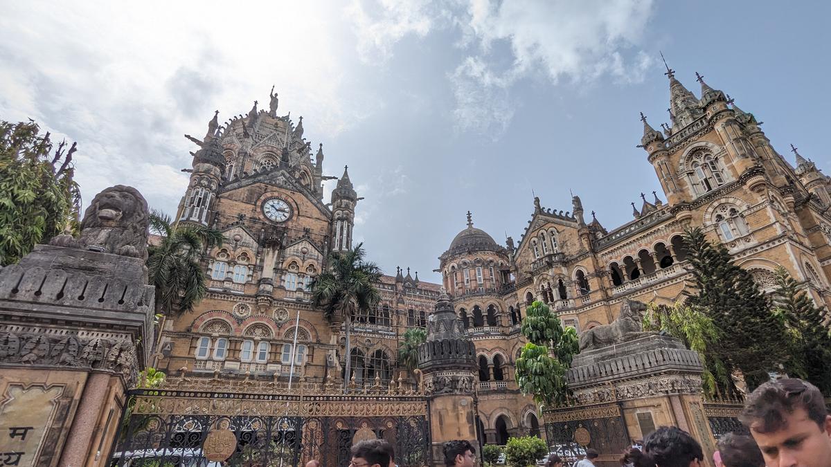 Did you know Mumbai’s Chhatrapati Shivaji Maharaj Terminus houses a museum? This tour delves into its 136 year old legacy