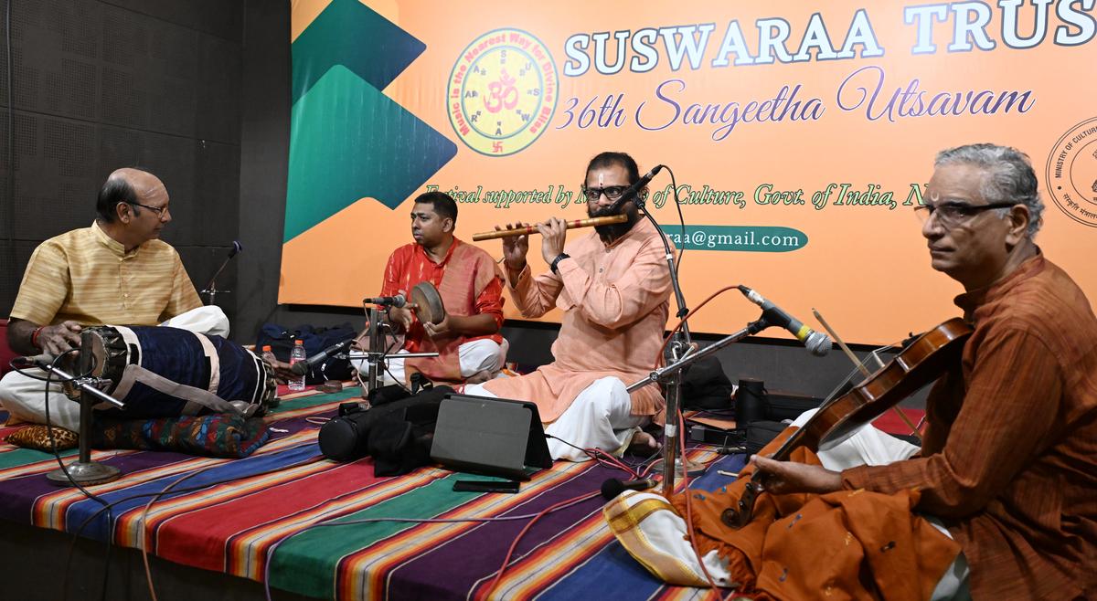 Mysore A. Chandan Kumar (flute), V.V. Ravi (violin), Neyveli Narayanan (mridangam), and B.S. Purushotham (kanjira),