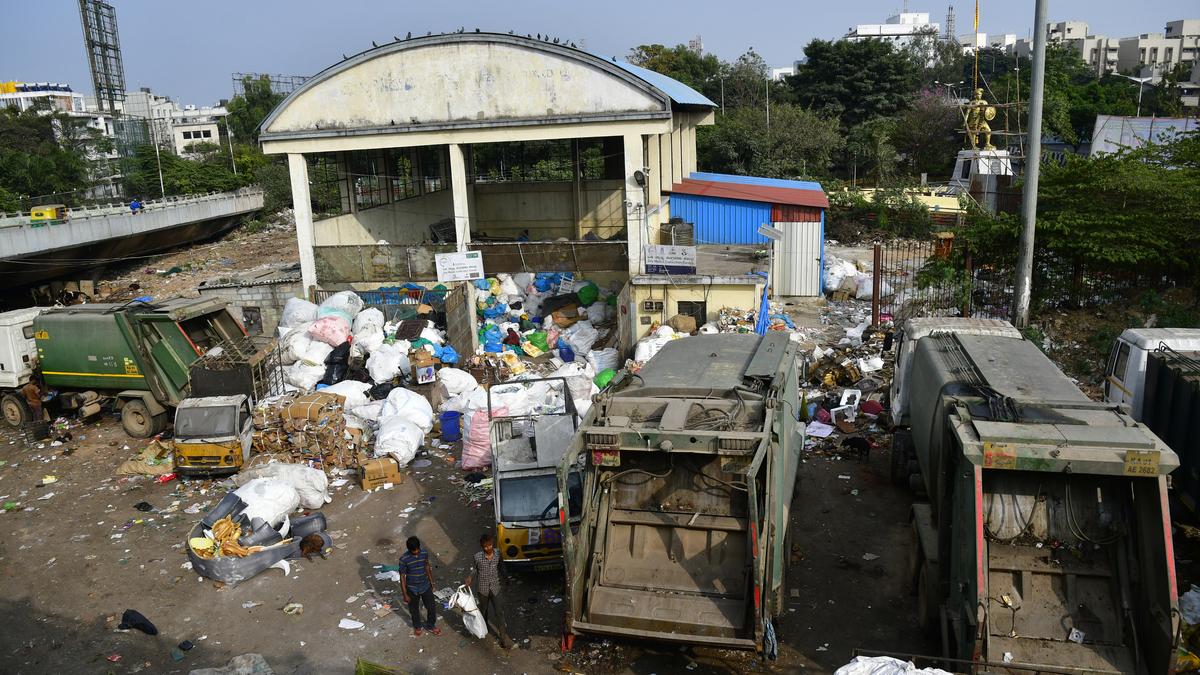 Karnataka High Court stays new tender invited for collection of waste in Bengaluru