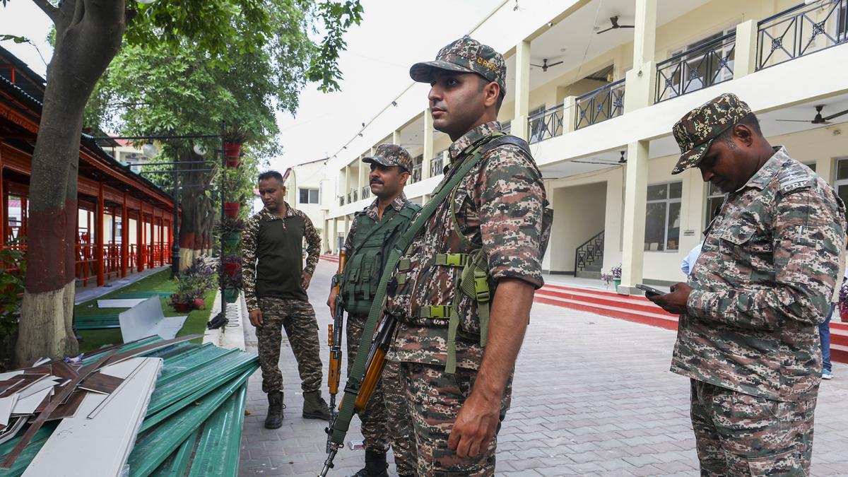 Rajnath Singh briefed by top military brass on border security, arrangements for Amarnath