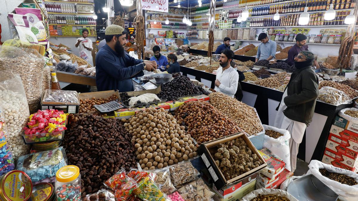 Pakistan inflation rises to 48-year high as IMF visits