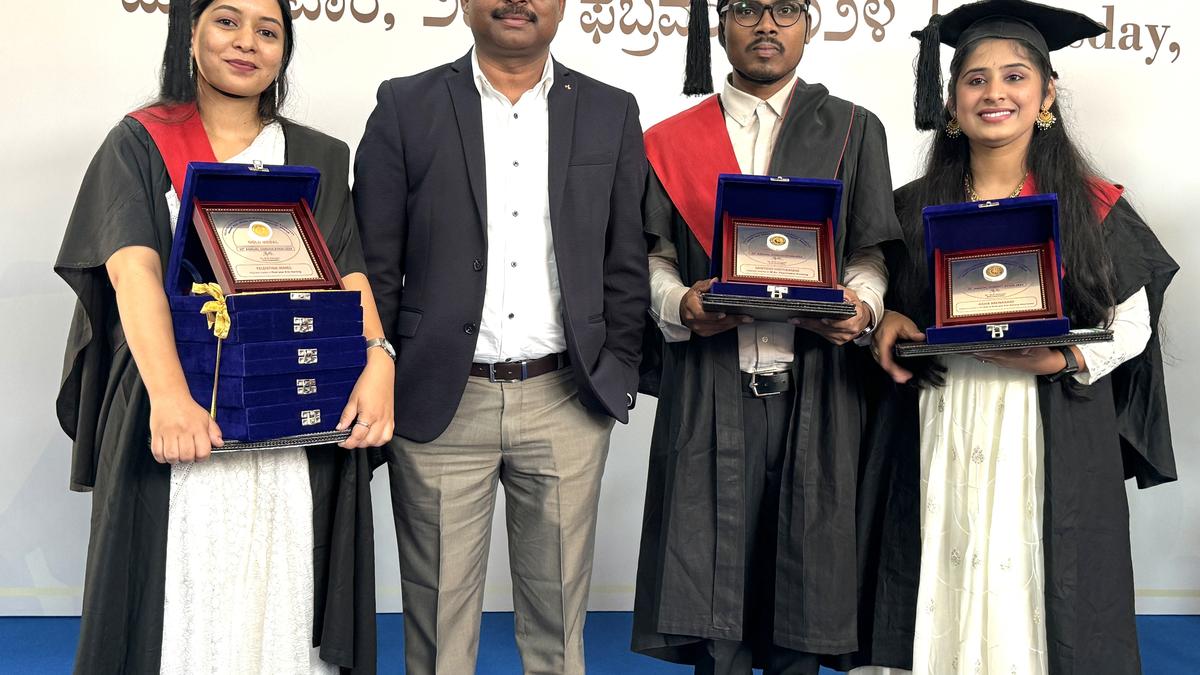 KLE Society nursing students from Hubballi bag eight gold medals at RGUHS convocation