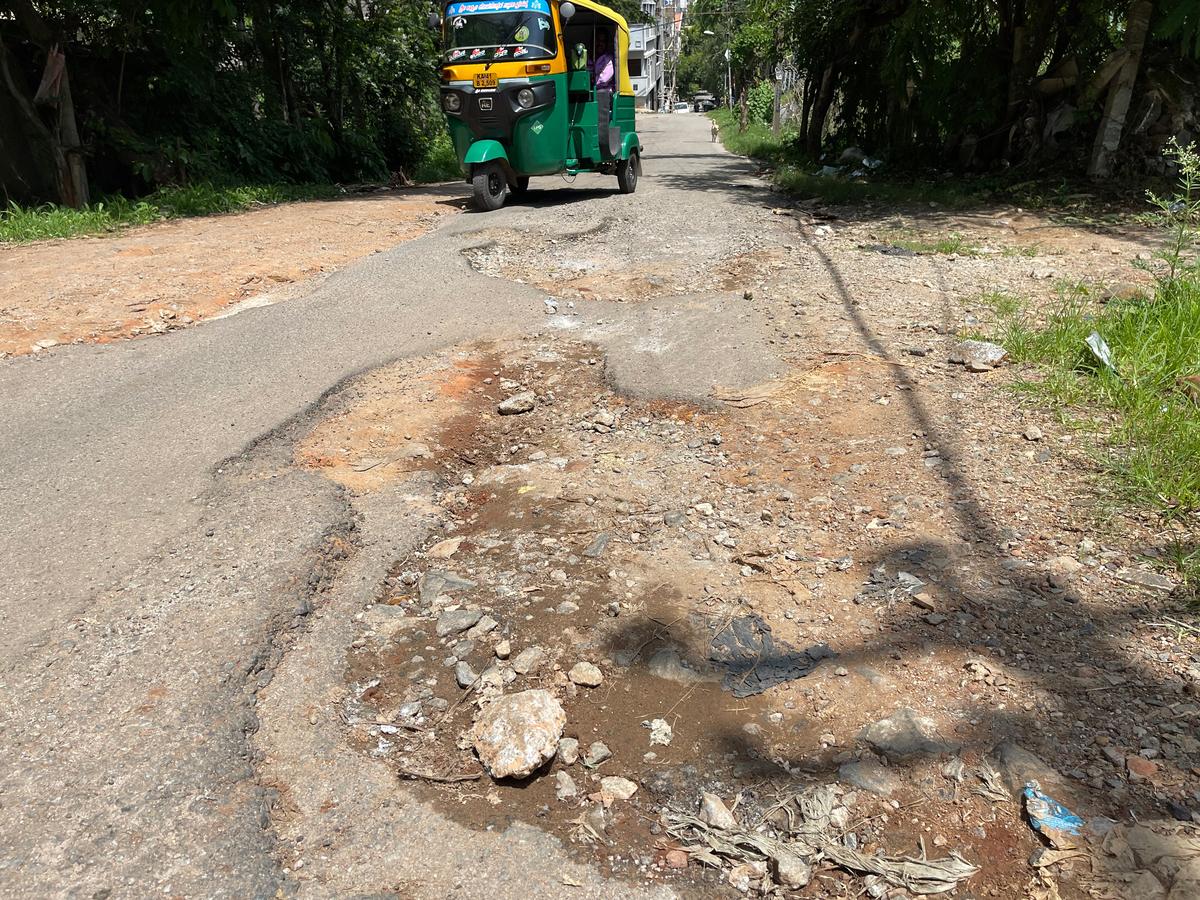 BBMP continues to miss pothole deadlines, blames rains