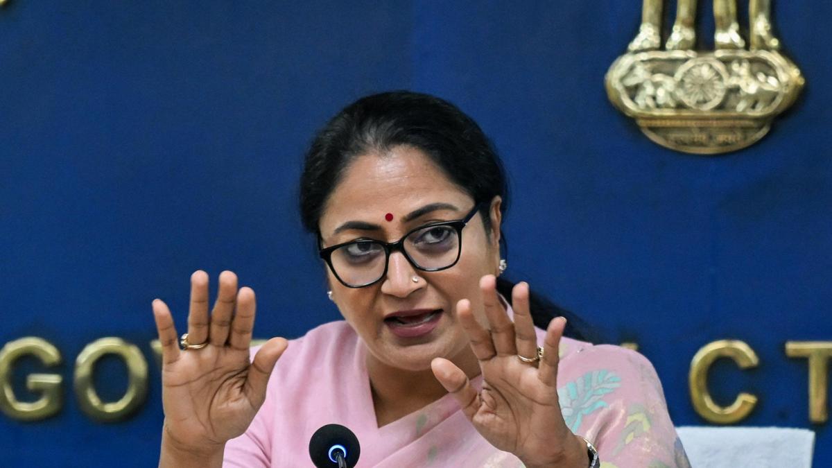 Centre, govt. working on series of projects to decongest NCR: CM