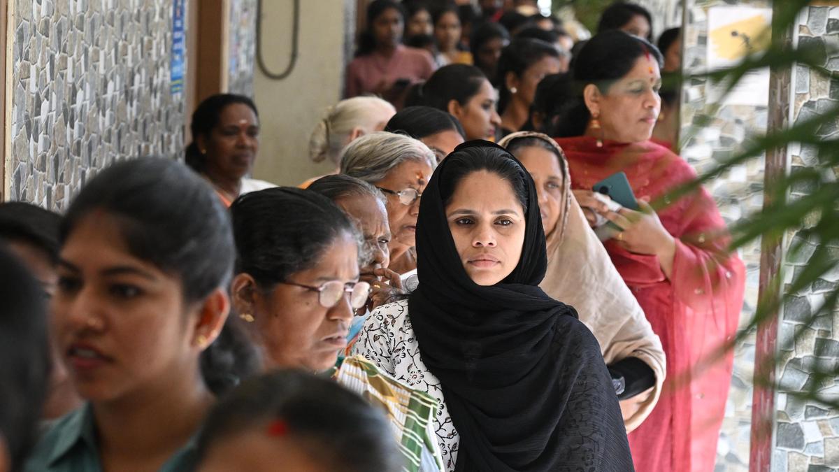 Municipalities in Ernakulam record total voter turnout of 75%