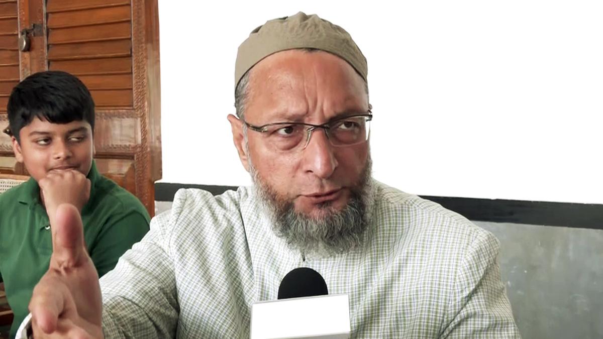 Owaisi urges public to oppose Waqf Amendment Bill