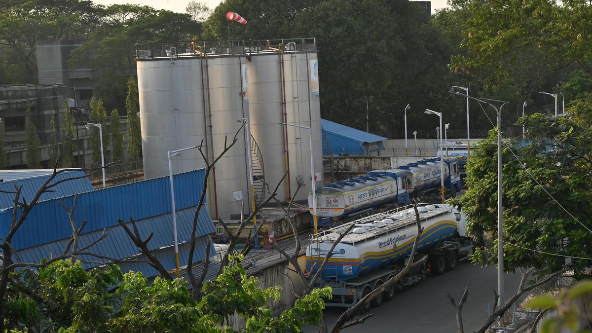 Govt. alters aviation fuel norms to allow for blending with non-petroleum sources