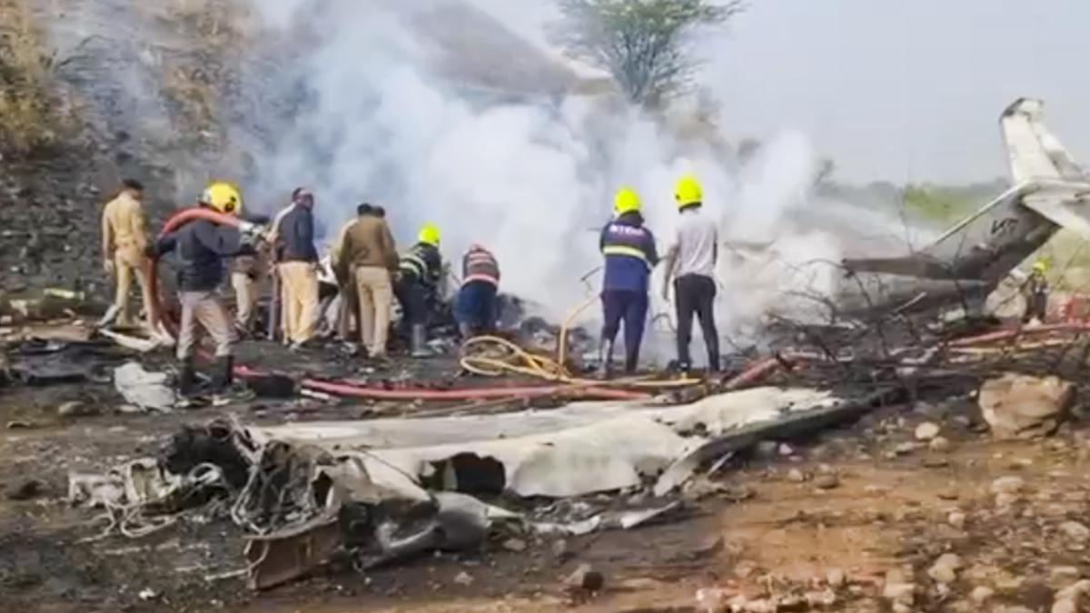 Maharashtra Dy CM Ajit Pawar, among others, killed in Maharashtra plane crash | LIVE