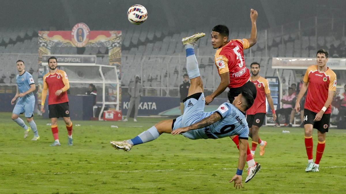 ISL | Mumbai City edges past East Bengal