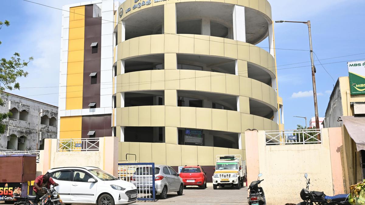 Parking woes linger near Kamaraj market despite multi-level facility