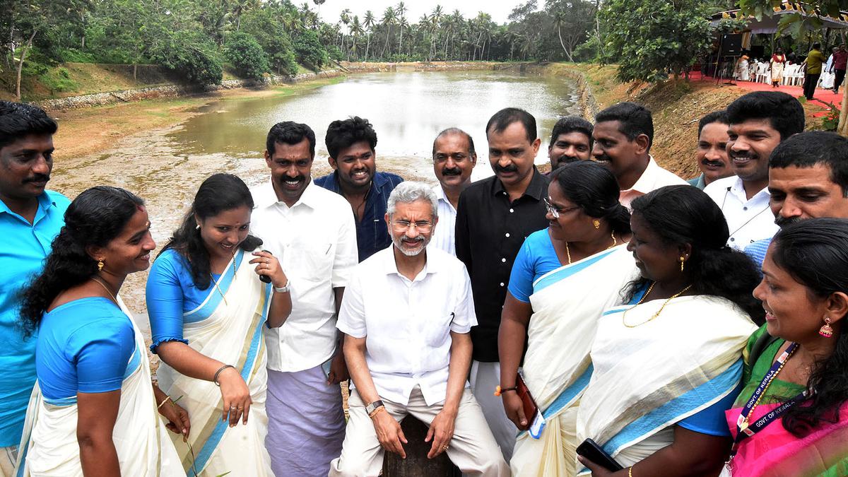 CM Pinarayi Vijayan, Jaishankar shadow-box on motive of latter's visit ...