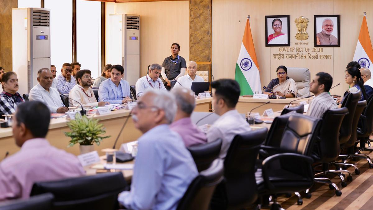 Delhi CM reviews heat action plan as IMD issues heatwave warning