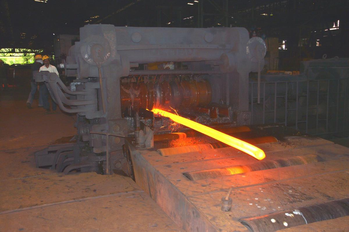 VISP in Bhadravathi commenced production of pig iron in a charcoal blast furnace in 1923. 