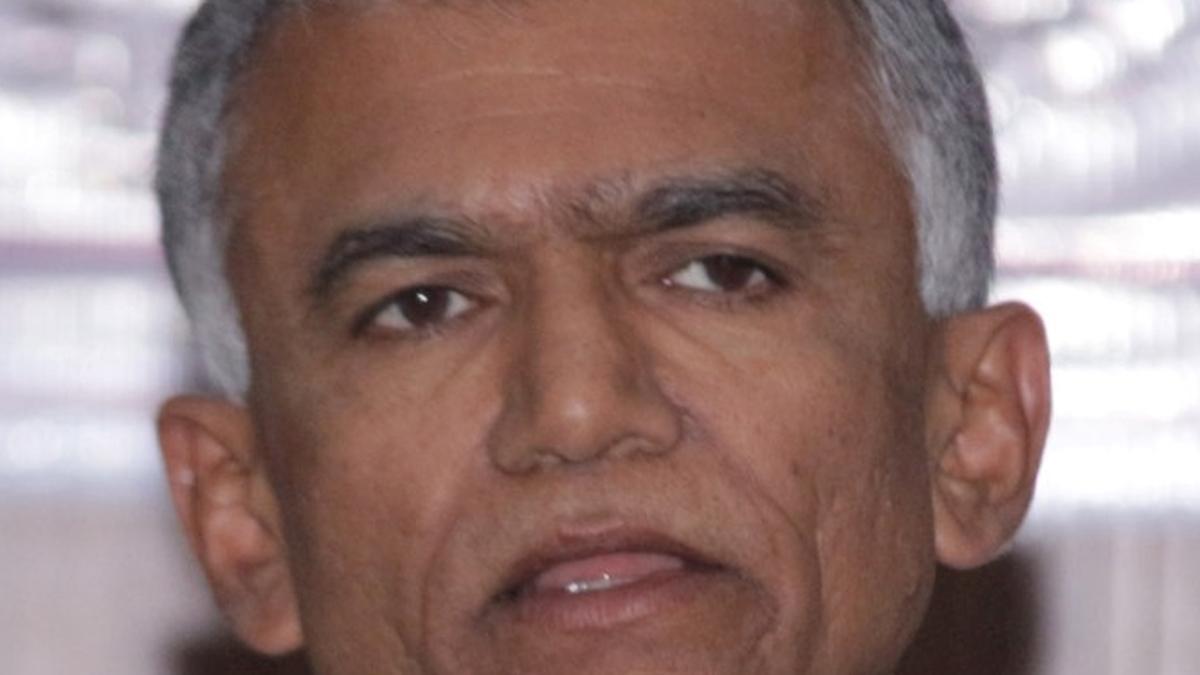 Revenue Minister gives a two-month deadline to tahsildars to dispose of bagair hukum applications