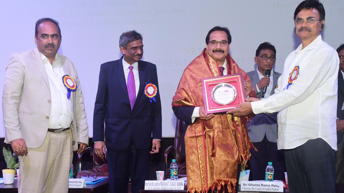 Andhra Pradesh HC Chief Justice Mishra exhorts advocates to improve communication skills 