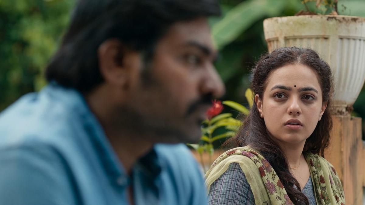 19(1)(a)' movie review: A valiant directorial debut anchored by a poignant Nithya  Menen and a charming Vijay Sethupathi - The Hindu