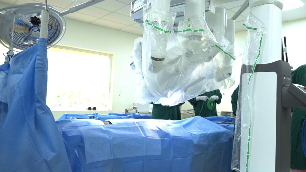 From robotic surgery to radiation beams: understanding precision healing in oncology