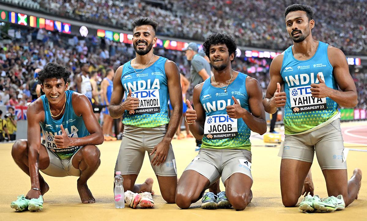 (L to R) India’s Rajesh Ramesh, Muhammed Ajmal Variyathodi, Amoj Jacob and Muhammed Anas Yahiya set a new Asian record in men’s 4x400m relay at the World Athletics Championships in Budapest.
