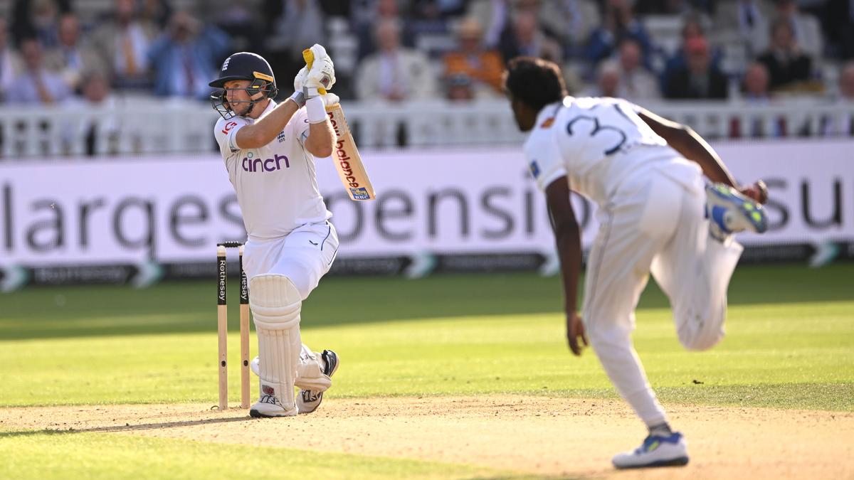 Root stands firm for England as Sri Lanka strike at Lord’s