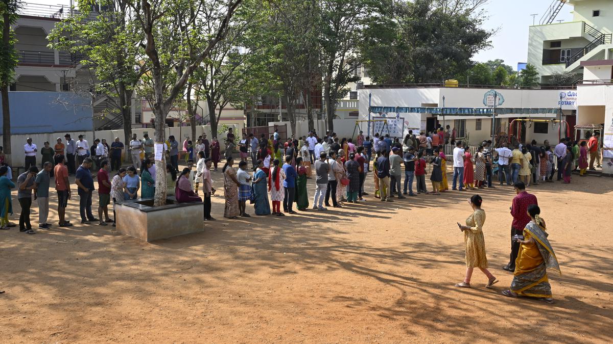 Despite early morning rush, voter turnout in Bengaluru constituencies marginally lower than in 2019