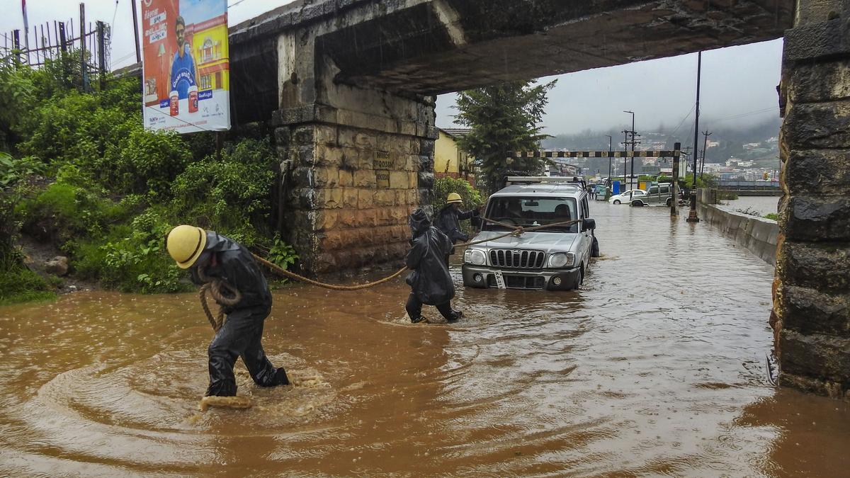 Government agencies brace up for heavy rain; 10 SDRF teams deployed