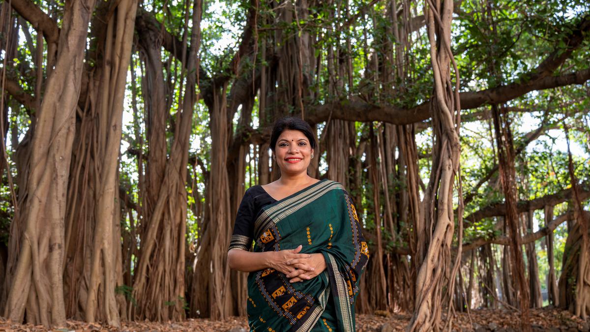Interview | Smriti Ravindra on her debut novel ‘The Woman Who Climbed Trees’