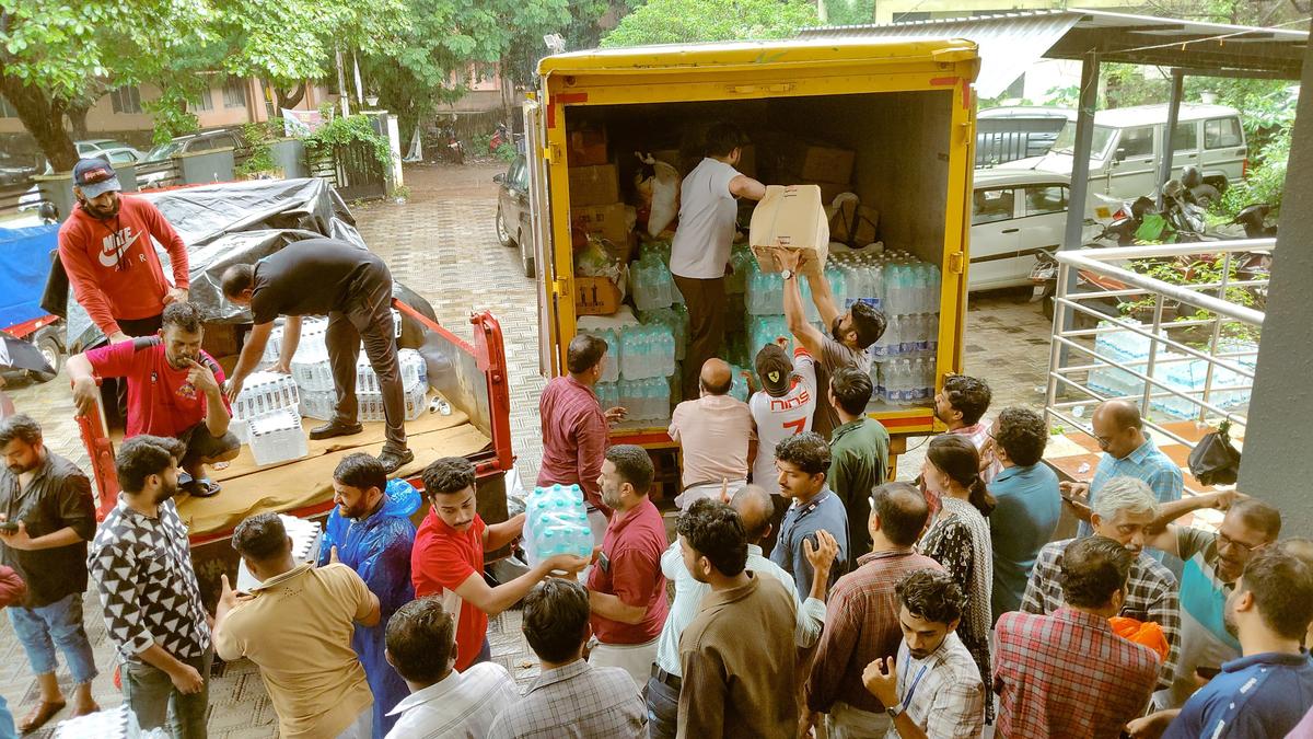 Aid pours in to Wayanad from Kozhikode