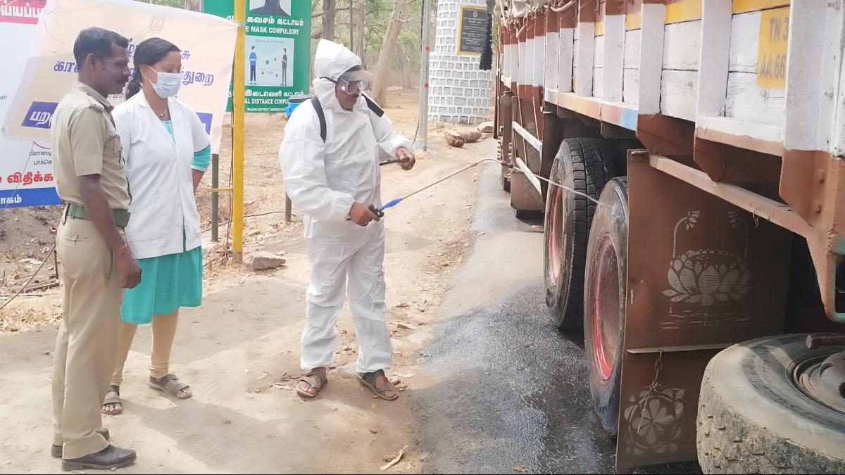 Poultry from Kerala banned from entering the Nilgiris