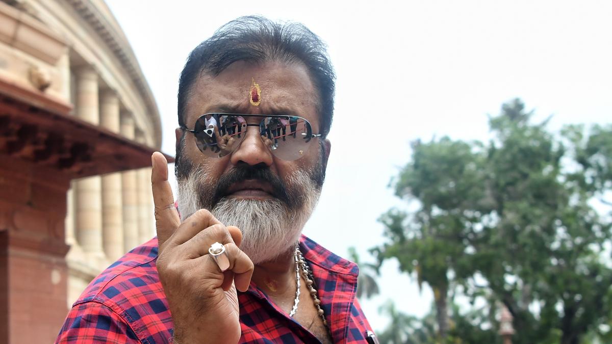 Journalists in Kerala stage public protests against Union Minister Suresh Gopi