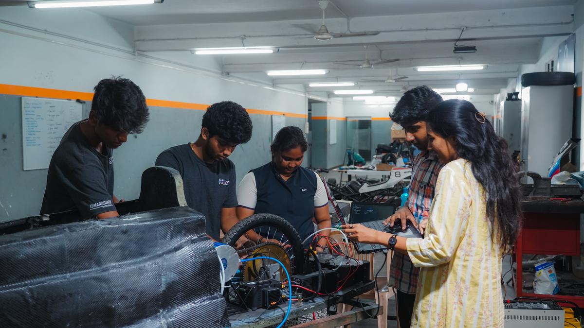 L’équipe d’étudiants de Kumaraguru de Coimbatore construit un véhicule à hydrogène