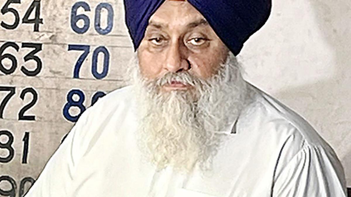 SAD chief Sukhbir to abide by Akal Takht summons