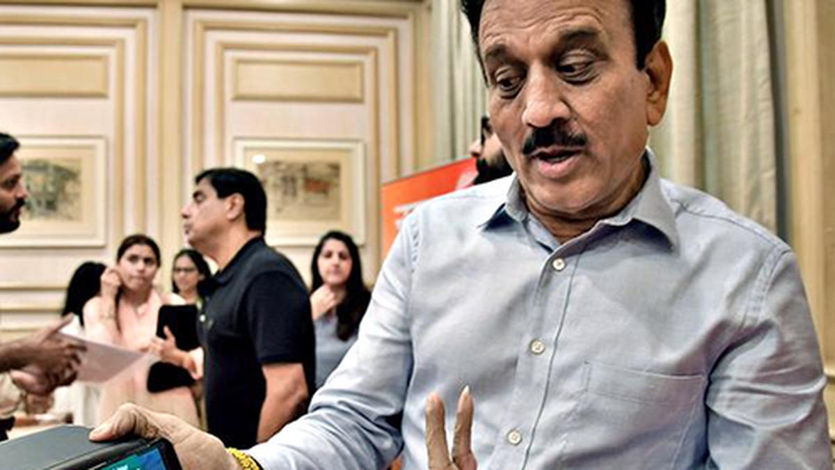 Bombay High Court orders YouTubers to take down videos defaming Girish Mahajan