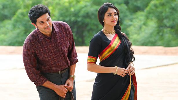 Trailer: Dulquer Salmaan, Mrunal Thakur and Rashmika Mandanna’s ‘Sita Ramam’ is an intense romance drama Trailer: Dulquer Salmaan, Mrunal Thakur and Rashmika Mandanna’s ‘Sita Ramam’ is an intense romance drama