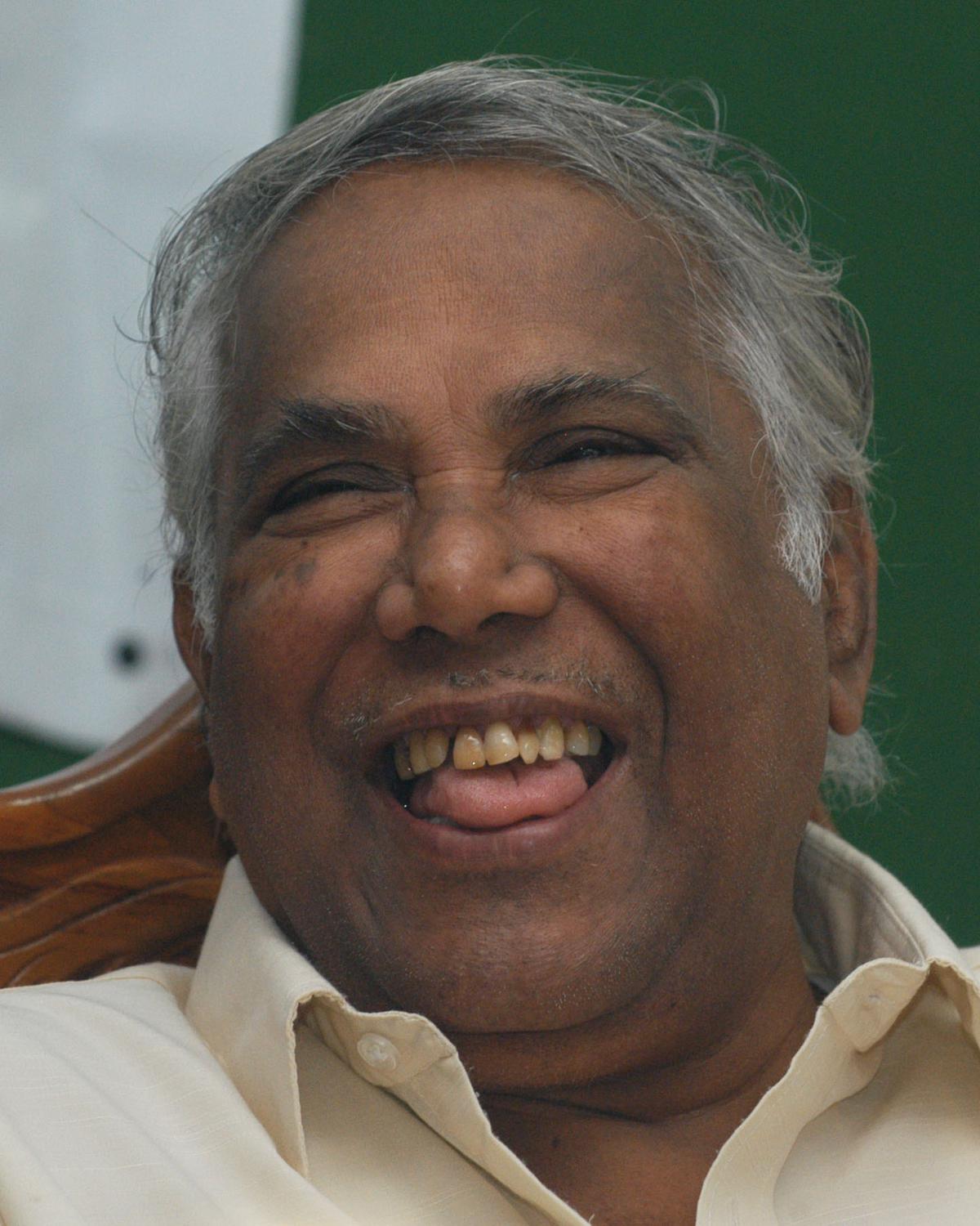 Tamil scholar Avvai Natarajan dies at 86
