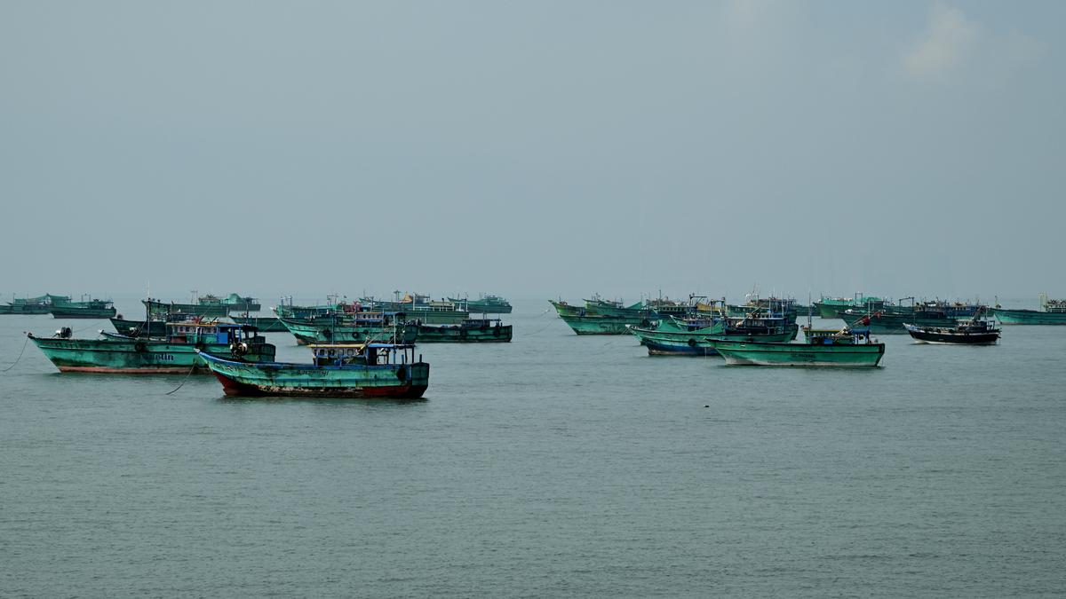 Fishermen gear up for agitation as Tharuvaikulam fishing harbour proposal is in limbo