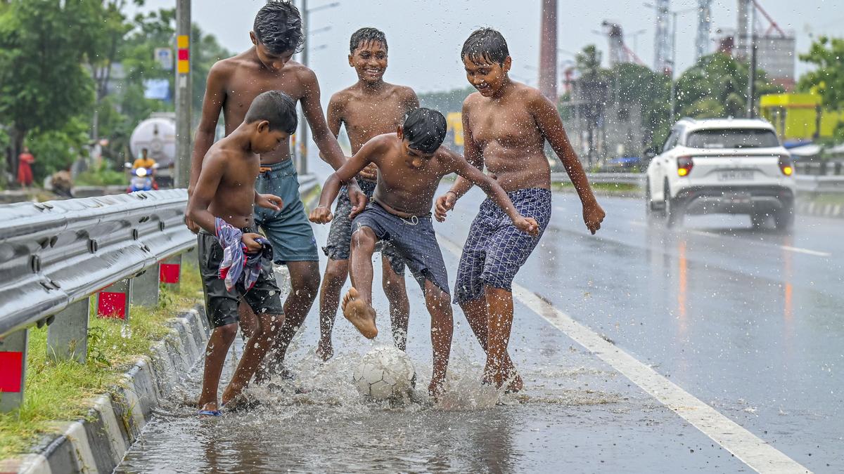 Southwest monsoon set to enter south Bengal after a delay