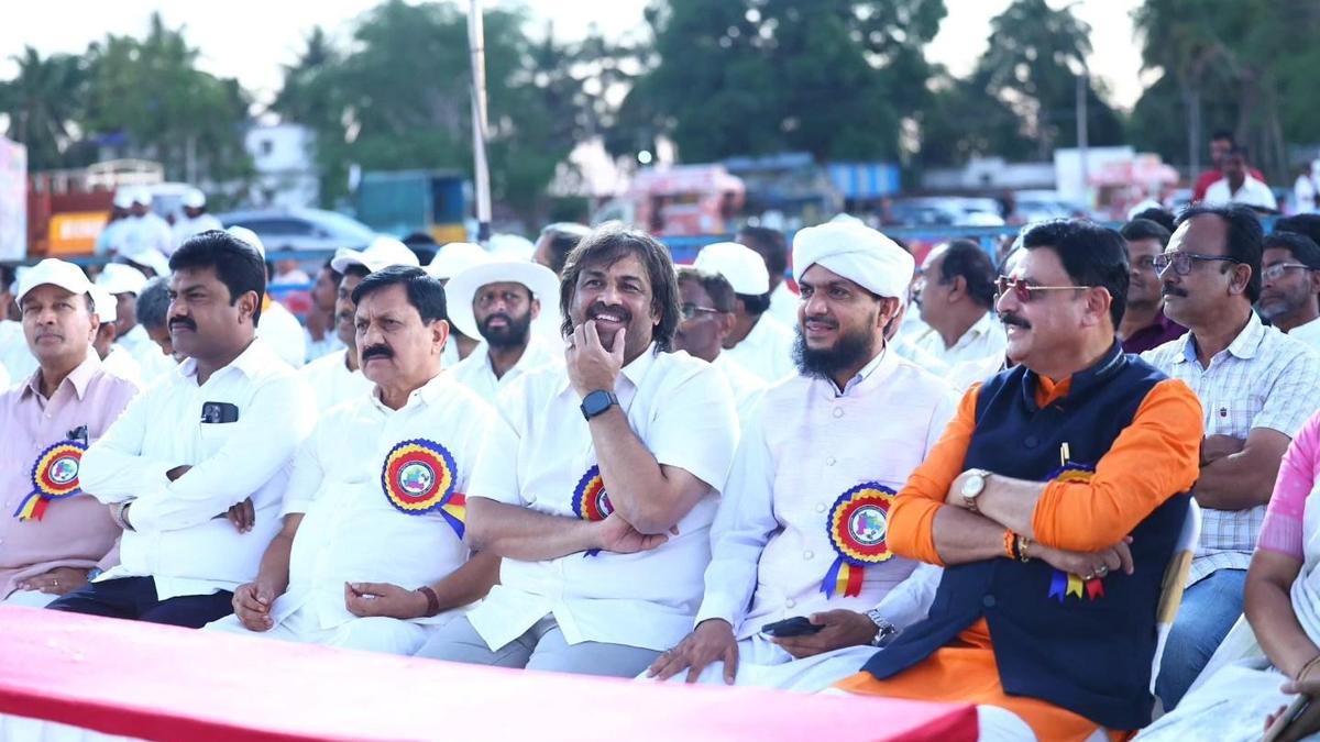 Minister, MP extend support to Hosanagara residents’ demand for Assembly constituency status