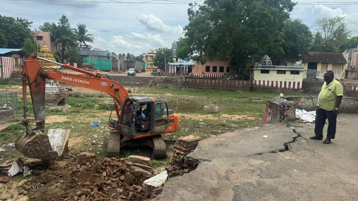 WRD begins work to prevent erosion at Thula Kattam mandapam