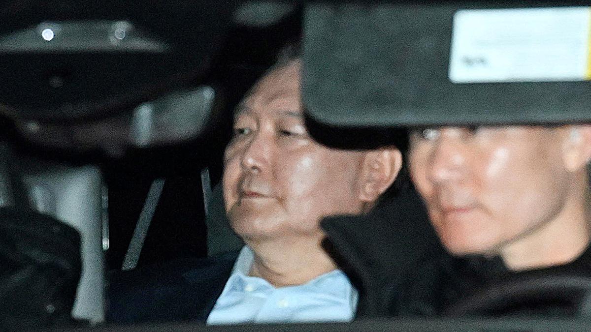 South Korea's Yoon refuses questioning again as detention deadline looms