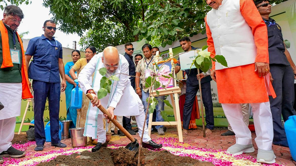 Amit Shah calls M.P. ‘lungs of Bharat’ as Indore aims to set world record by planting 11 lakh saplings