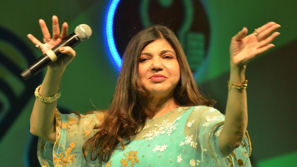 Playback singer Alka Yagnik diagnosed with “rare” sensory hearing loss