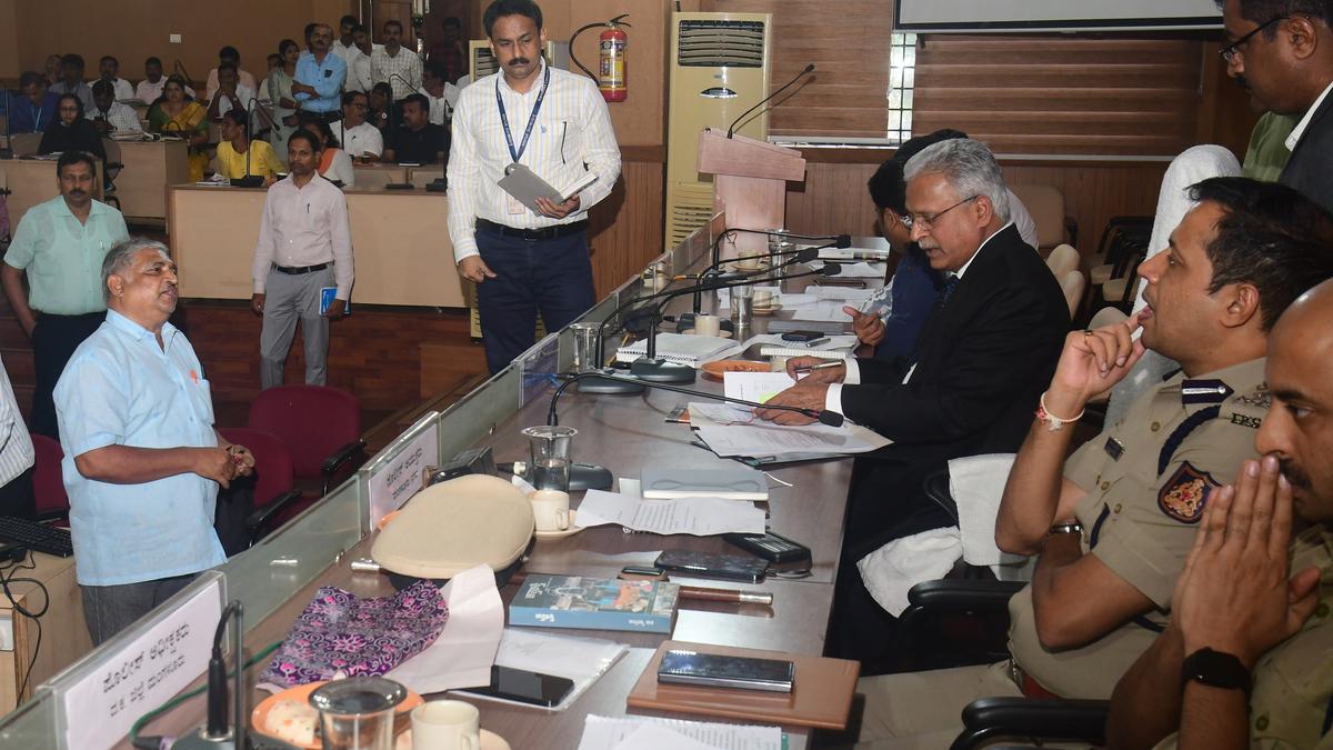 Surprise visits will be made to govt. offices and cases will be booked for dereliction in duty, says B.S. Patil