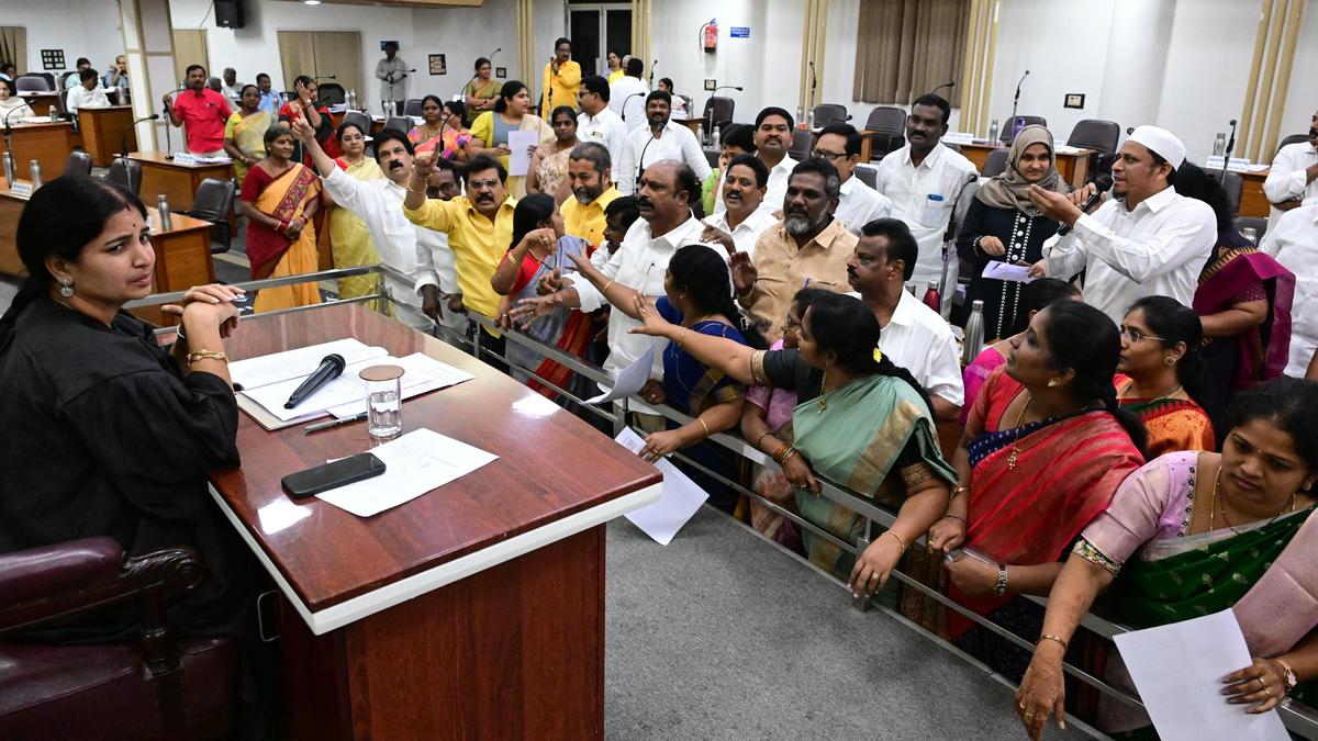 Daggers drawn between NDA, YSRCP corporators during VMC council meet